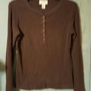 Woman's long sleeve knit shirt Harve Benard